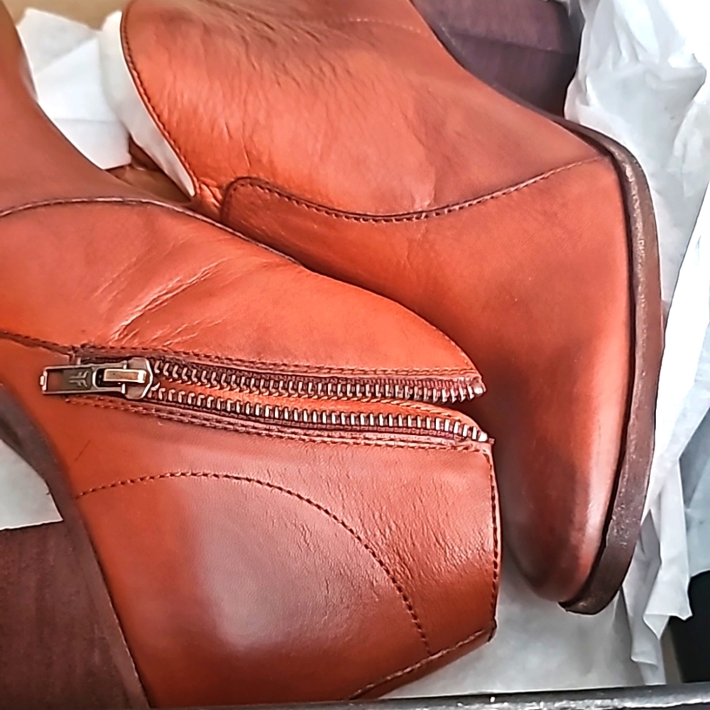Ankle boots